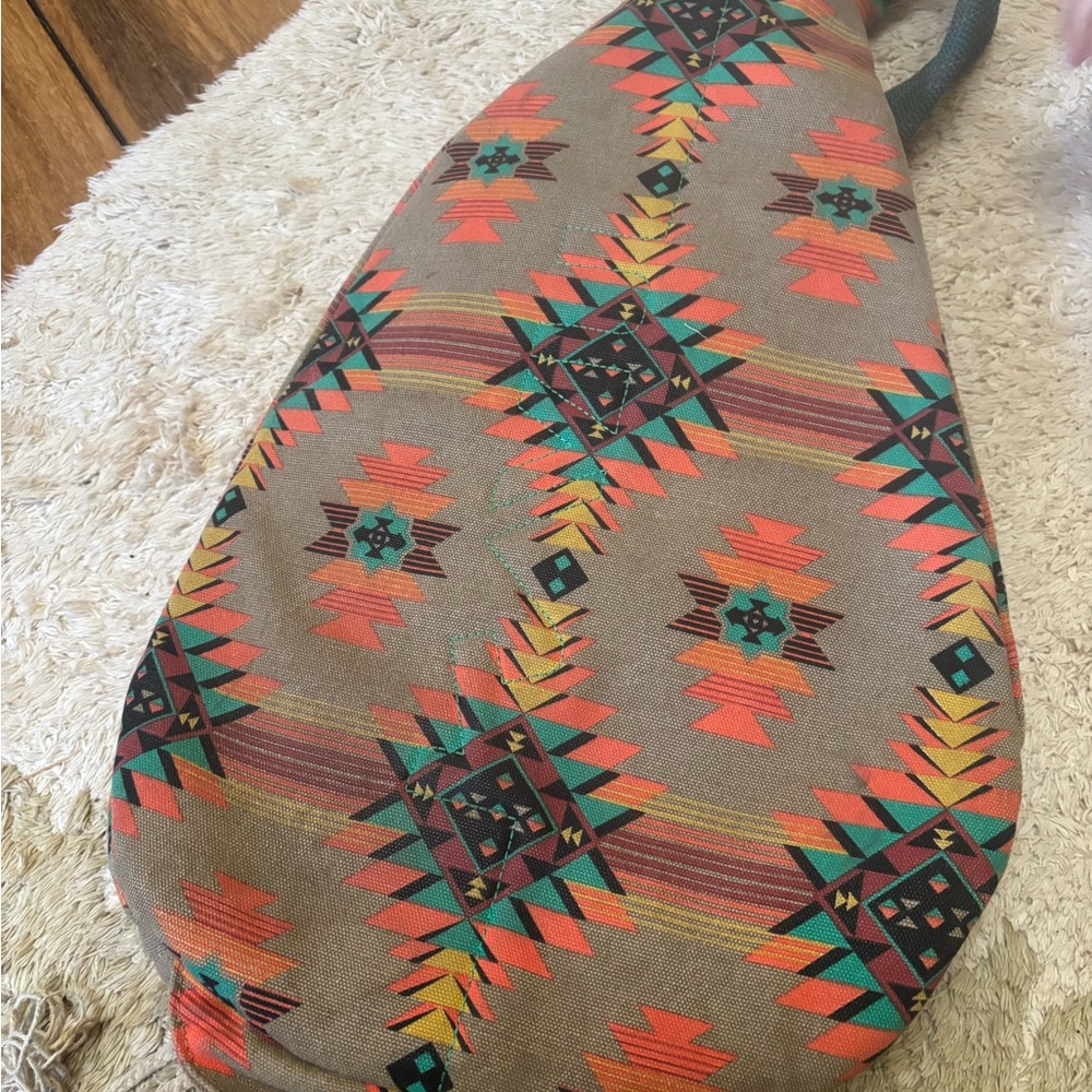 Kavu Tribal Pattern Rope Bag - Orange and Green tan. Out of Print - Picture 2 of 4